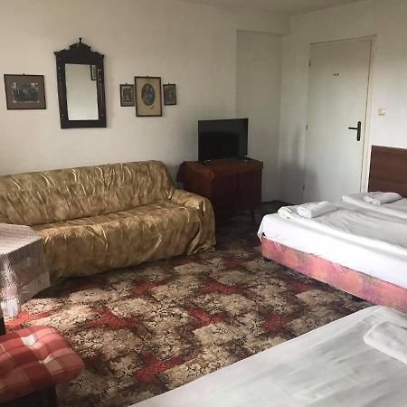 Guestrooms Ross Veliko Tarnovo Buitenkant foto