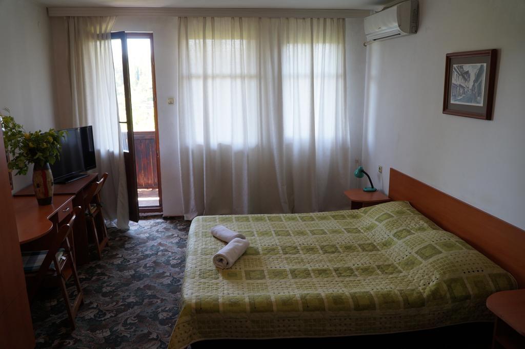 Guestrooms Ross Veliko Tarnovo Buitenkant foto