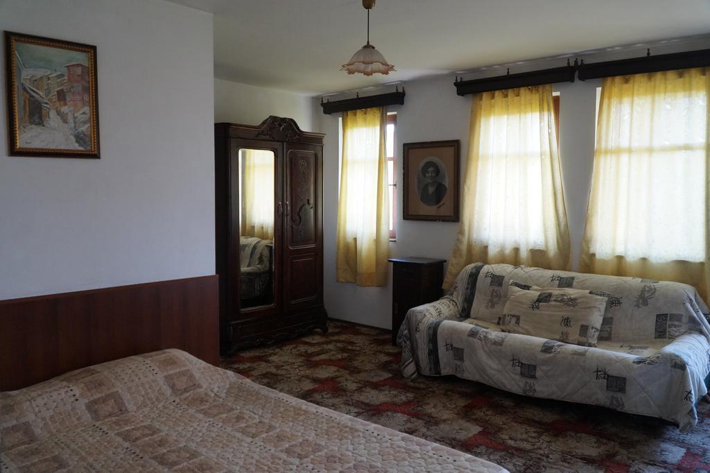 Guestrooms Ross Veliko Tarnovo Buitenkant foto